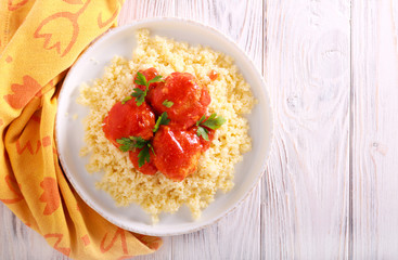 Chicken meatballs in tomato sauce