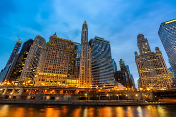 Fototapeta na wymiar Chicago Skylines along Chicago River