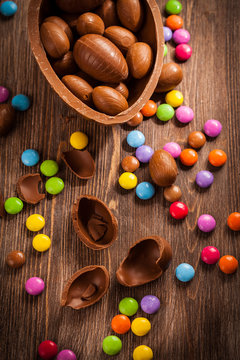 Sweet chocolate eggs and smarties for Easter