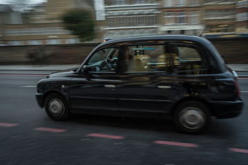 Fototapeta na wymiar Taxi cab in London.