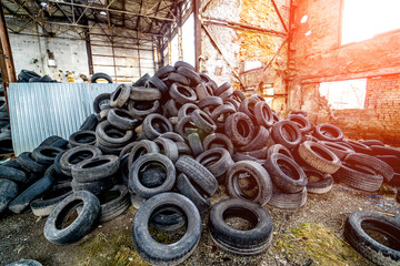 Pile of used rubber tyres © Vadim
