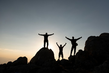 joy of success of three gene mountaineers