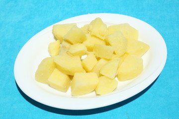 potato chips on a plate