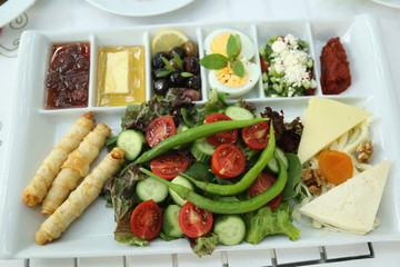 salad with vegetables breakfast