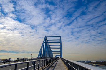 雲海と東京ゲートブリッジ歩道