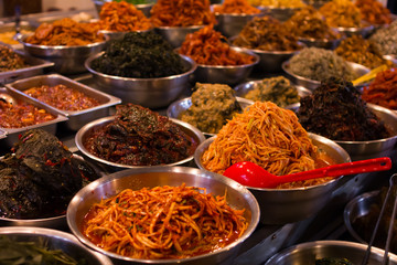 韓国チェジュ島の市場とスパイスや食べ物