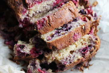 Cake with raspberry and blueberry
