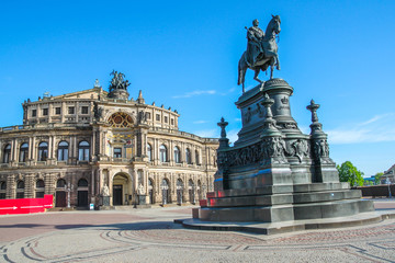 Fototapeta na wymiar Semperoper Opera and monument to King John of Saxony, Dresden, Germany