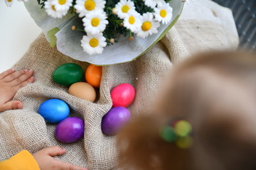 Obraz na płótnie Canvas easter eggs in basket