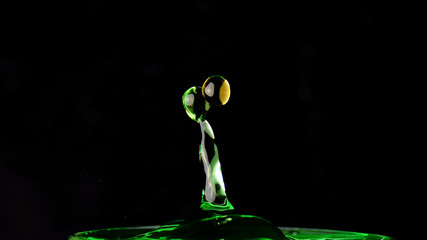 Wasser Wassertropfen Tropfen Wassertropfenkollision Tropfenkollision Water Waterdrop Flüssigkeit
