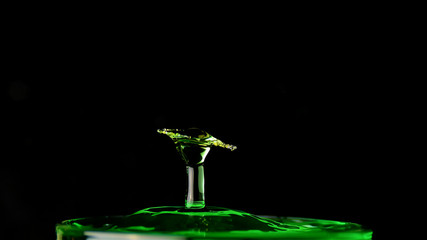Wasser Wassertropfen Tropfen Wassertropfenkollision Tropfenkollision Water Waterdrop Flüssigkeit