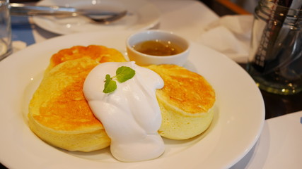 スフレパンケーキ