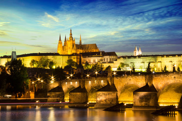 Obraz premium Beautiful view of St. Vitus Cathedral, Charles Bridge and Mala Strana on the banks of the Vltava in Prague, Czech Republic