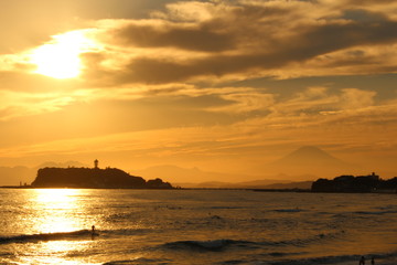 江ノ島と夕日