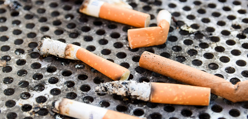 Zigarettenstummel1910a