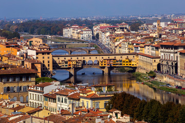 Fototapeta na wymiar View from Piazzale Michelangelo on Arno river and Old bridge (Ponte Vecchio) in Florence, Italy