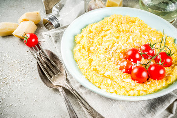 Polenta with tomatoes