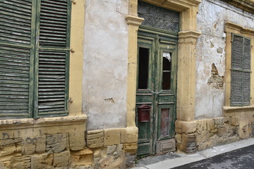 Fototapeta na wymiar Old Green Windows and Doors, Nicosia, Cyprus