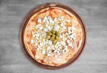 blue cheese pizzza