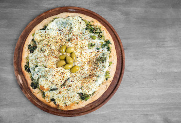 spinach pizza
