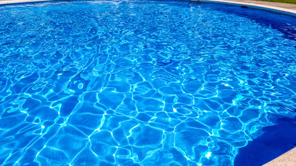 Fototapeta na wymiar Blue water in the pool