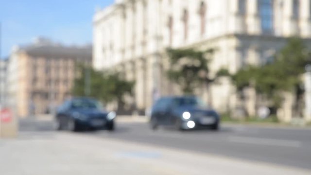 St&auml;dtische Verkehrsger&auml;usche an einer Stra&szlig;e