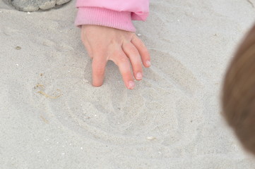 Fototapeta na wymiar Draw in the Sand
