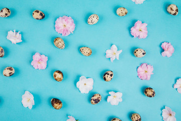Eggs and flowers pattern.