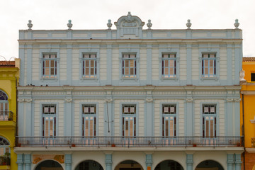 Life on the streets of Havana, Cuba with local architecture on display