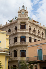 Fototapeta na wymiar Life on the streets of Havana, Cuba with local architecture on display