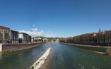 Fototapeta na wymiar View of the city of Verona