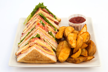 sandwich chicken chips