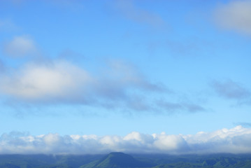 Obraz premium 山 空 雲 素材