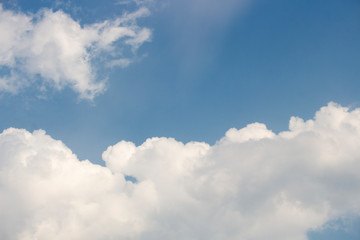 Fototapeta premium Bright blue sky with white clouds for background or wallpapers