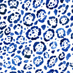 Fototapeta premium Leopard trend seamless pattern, watercolor texture