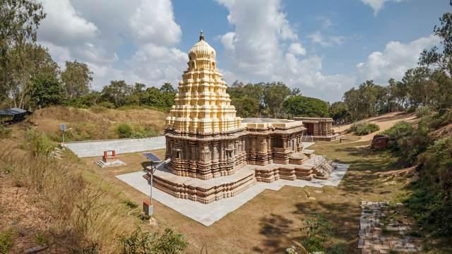 Kirtinarayana temple, Talakadu, Karnataka, India