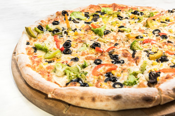Vegetarian pizza, freshly baked in restaurant