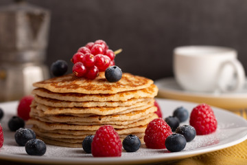 pancakes with raspberries and blueberries