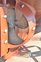 Trawler propeller (h&eacute;lice de chalutier)