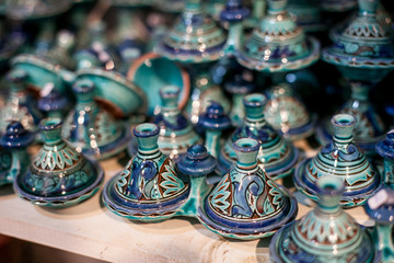 Fototapeta na wymiar pottery at the Moroccan Bazaar