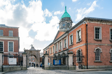Fototapeta premium Brama historycznego zamku w Dublinie