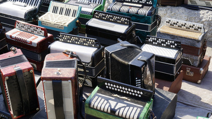 musical instruments © urra