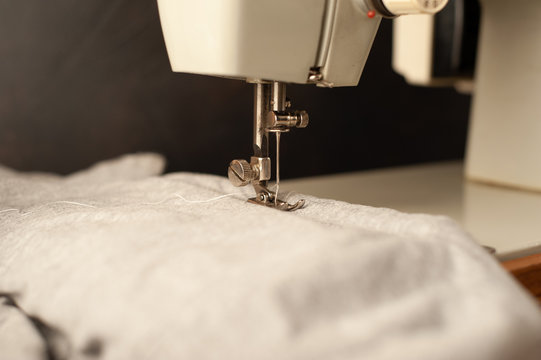 Overstitching Overstitching bilder – Bläddra bland 870 stockfoton, vektorer och ...
