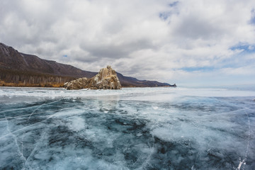 Fototapeta na wymiar iceed lake and rocks