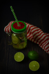 Limonada fondo oscuro 1