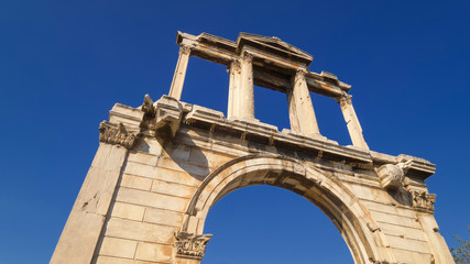 Obraz premium Arch of Hadrian in downtown Athens, Greece
