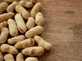 peanuts in the shell