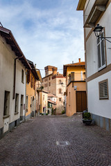 Fototapeta na wymiar Little alley in the medieval village of Barolo