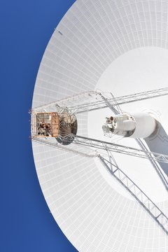 Huge antenna and radio telescope that allow send and receive data from deep space