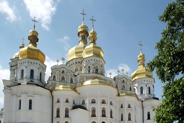 Fototapeta na wymiar kiev-pechersk lavra monastery, Kyiv, kiev, church, monastery, architecture, religion, orthodox, building, history, ukraine, old, white,